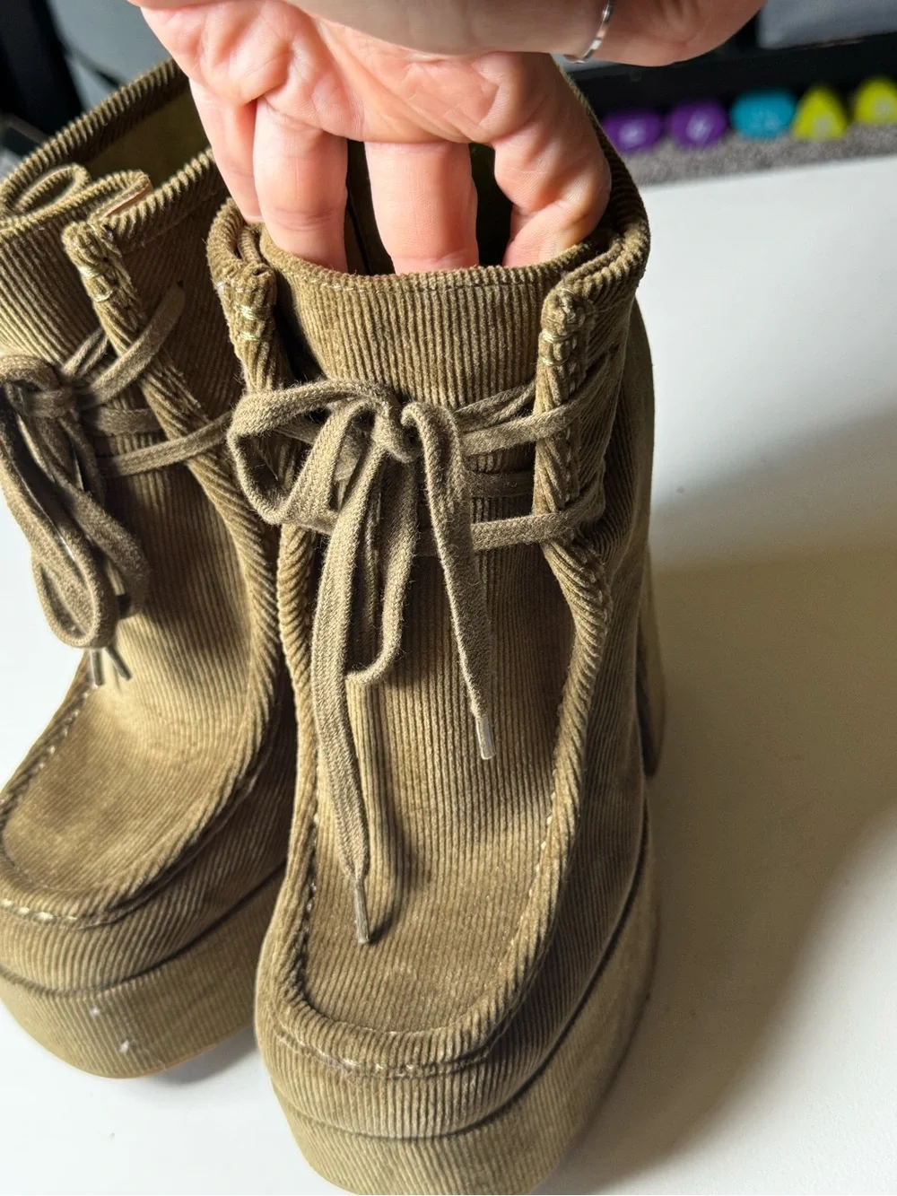 Jessica Simpson Saima Olive Corduroy Platform Boots 7